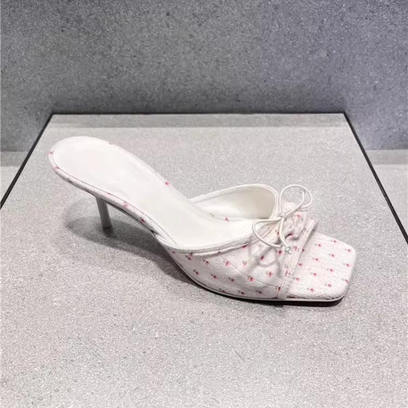 Fashion Summer 2025 New Comfortable Low Heel Square Head Sandals Sweet Bow Silk Thick Heel Slippers for Ladies Outwear Blue Slides