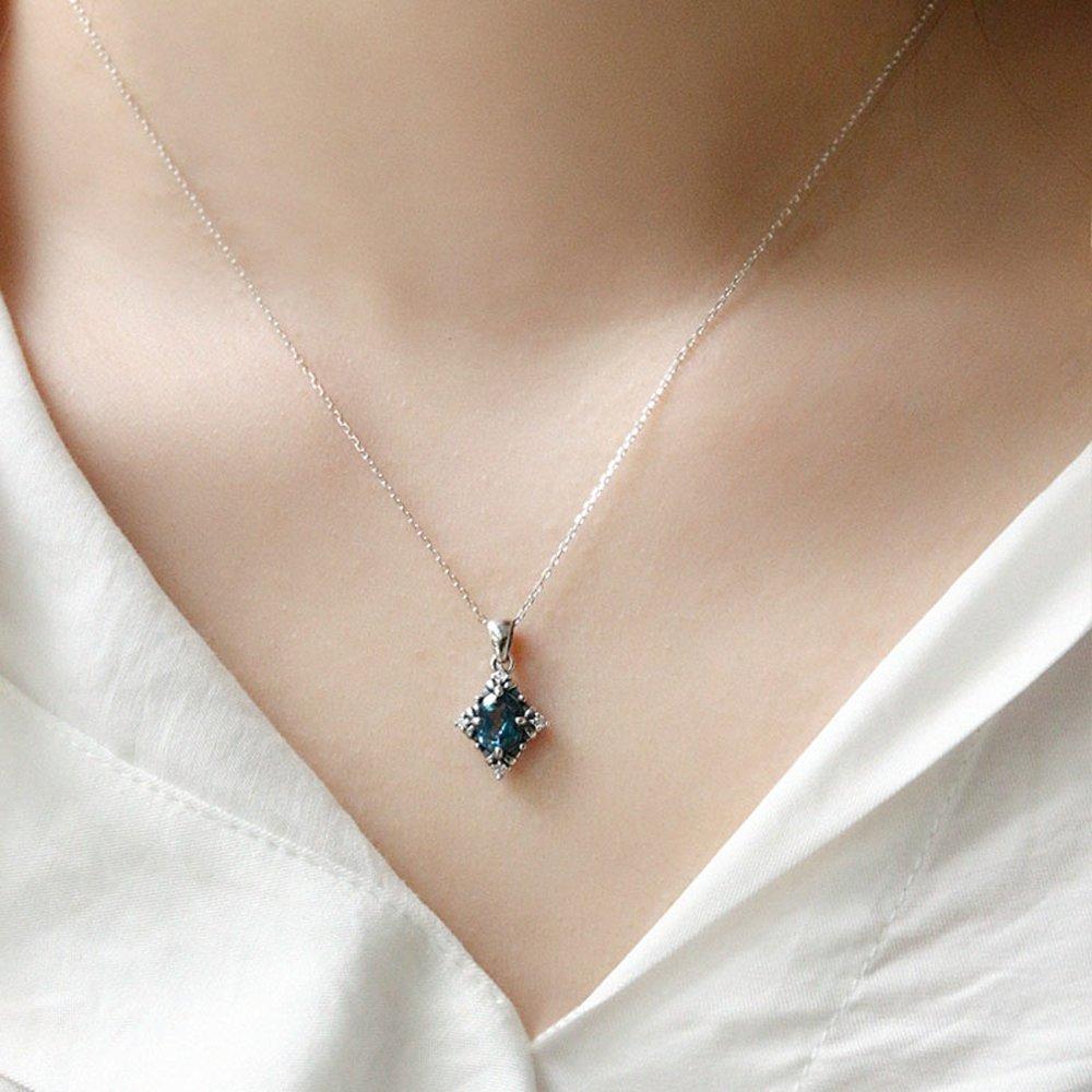 Bydaisy London Blue Topaz Rhombus Pendant Gemstone Silver Necklace Bn0483