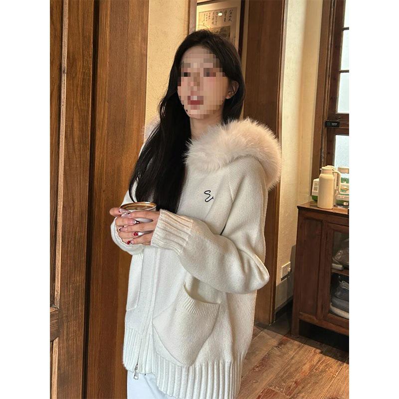 Женский осенний кардиган из мягкого трикотажа с меховым воротником и капюшоном S