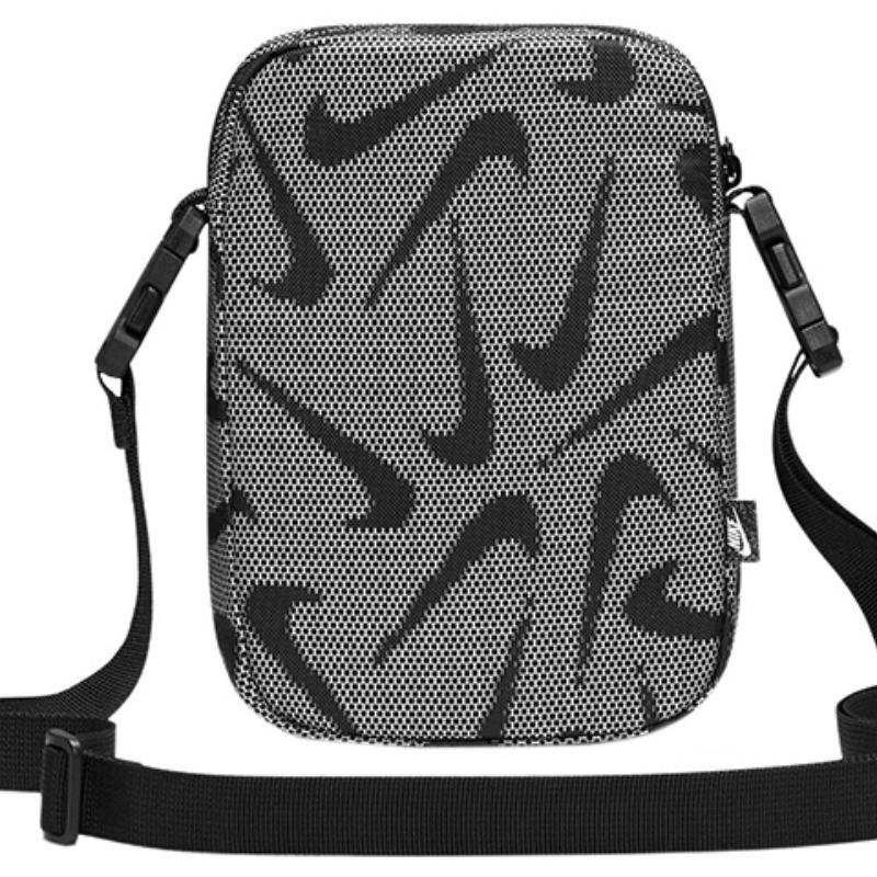 Nike Geantă Crossbody din Material Textil Regular Unisex Negru Alb Casual DQ5738-010