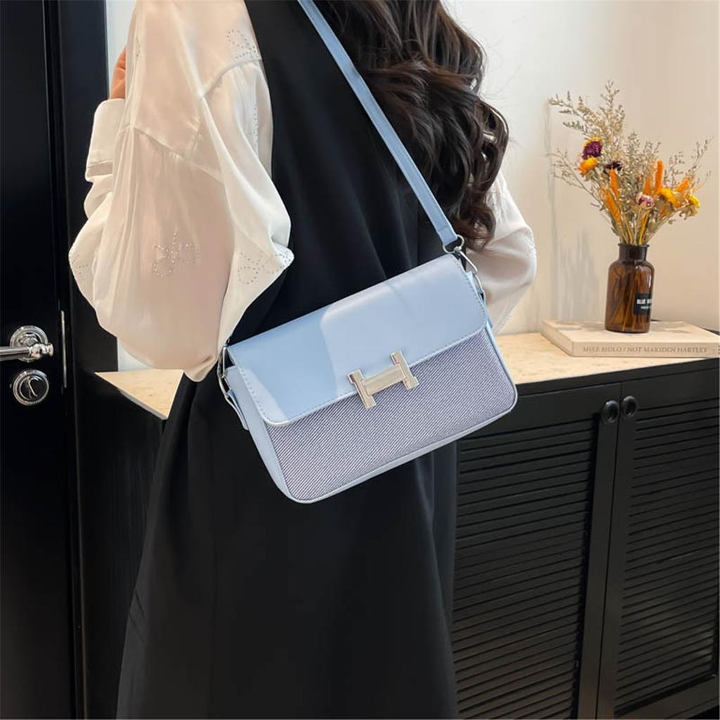 Retro Texture Small Bag Female Casual Handbag Small Square Bag Fashionable Fashionable Commuter Crossbody Bag