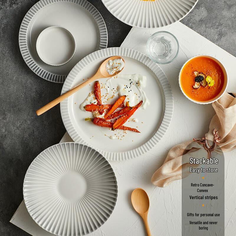 Nordisches Keramik-Geschirrset