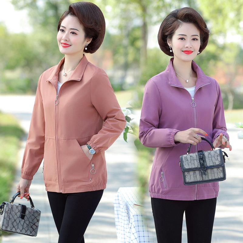 Frühlings- und Herbstjacken 2024 Neue Damenbekleidung mittleren Alters Kurze Reversjacken Langarm-Cardigan-Oberteile