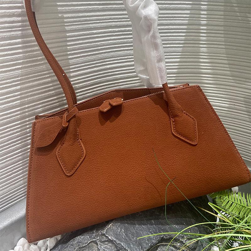 Ala Retro Leather Armpit Bag Sausage French Stick All-match One-shoulder Handbag Commuter Cowhide