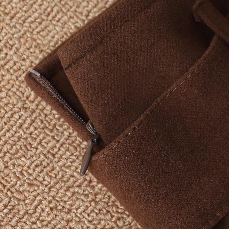 Slay Winter Fashion: Short Pleated Skirt with Woolen Sweaters for Petite Women To Look Slim and Chic