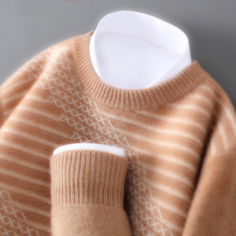

Men s Striped Round Neck Wool Sweater - Thick, Fashionable, Comfortable Knit Top S золотистий/верблюд