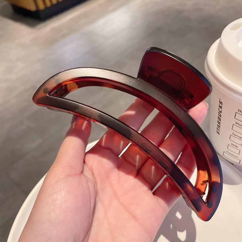 French Retro Large Frosted Acrylic Hair Clip - Black Shark Clip