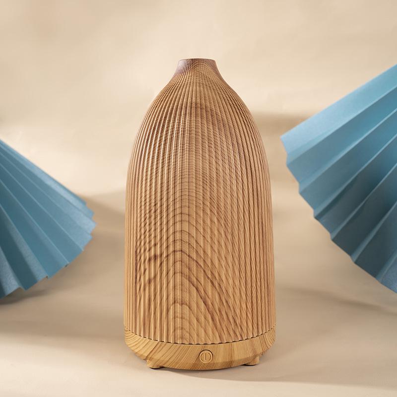 Aroma Diffuser: Automatic Spray Humidifier for Home, Desktop, Bedroom, or Study Room.