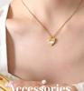 Hong Kong-Style Elegant Heart-Shaped Cat's Eye Stone Pendant Necklace On Gold-Plated Clavicle Chain.