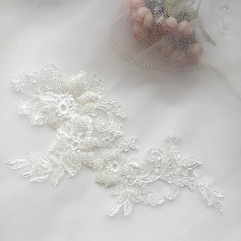 1 Pair White Lace Patches Applique 3D Flowers Wedding Dress DIY Clothing Decoration Accessories