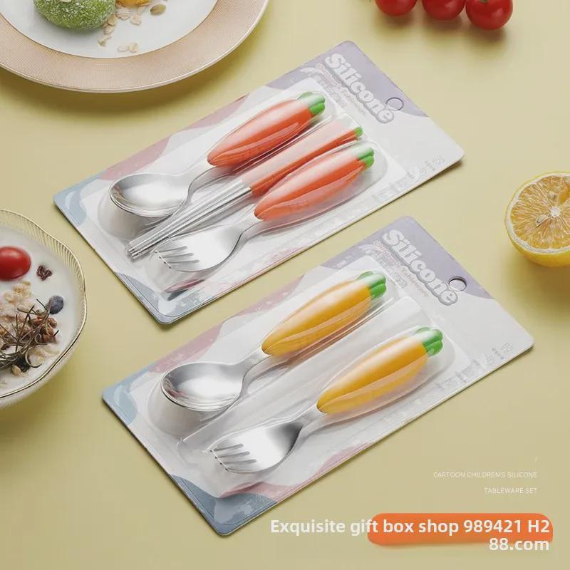 Carrot-Themed Silicone & 304 Stainless Steel Kids' Tableware Set: Spoon, Fork, and Chopsticks for Baby Food
