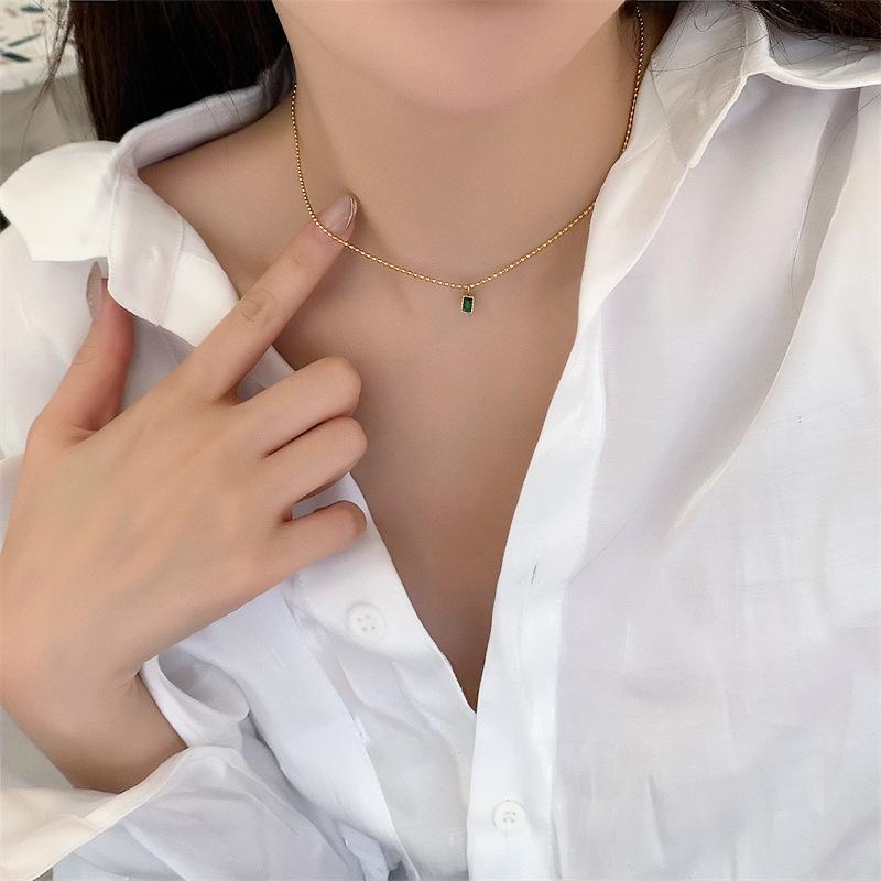 Green Zircon Bead Necklace: Fashionable Gold-Plated Titanium Steel Clavicle Chain for Women