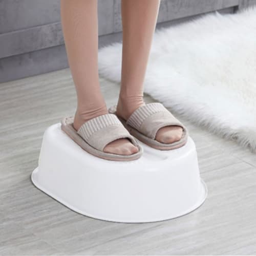 Plastic Foot Bath with Massage, Household Cleansing Tub, Lightweight and Portable, Ideal for Home Spas, Promotes Blood Circulation, and Relieves Fatig