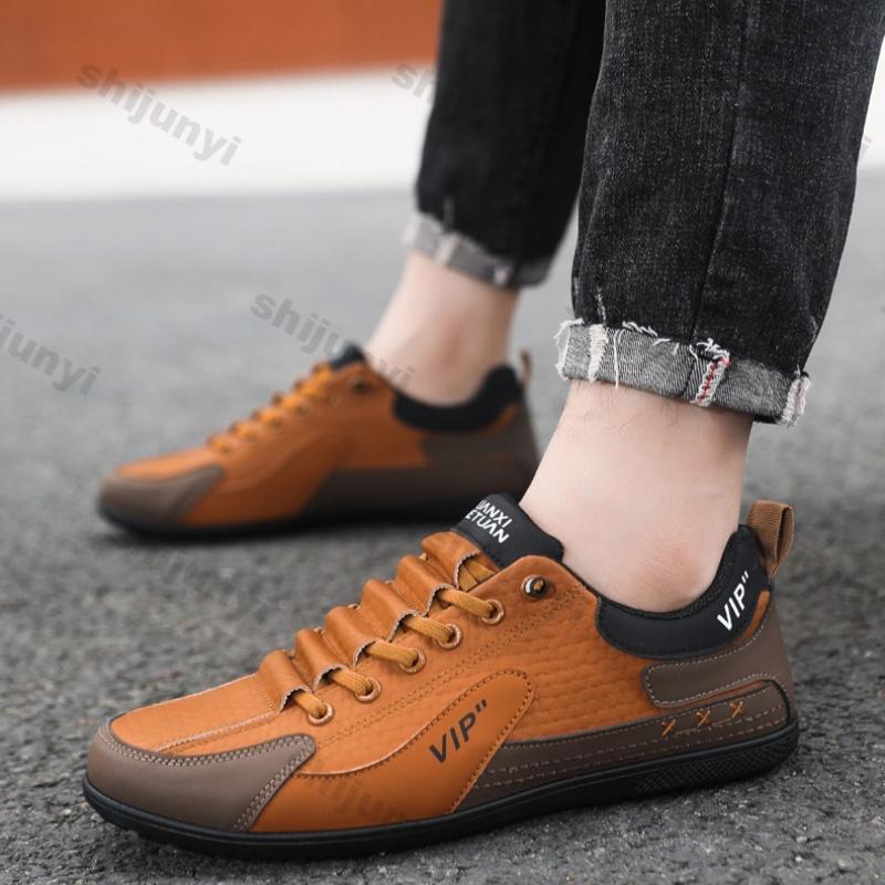Outdoor Men's Casual Sneakers Breathable Comfortable Running Shoes 2026 Spring Autumn New Lightweight Soft Soled Fashi Flats