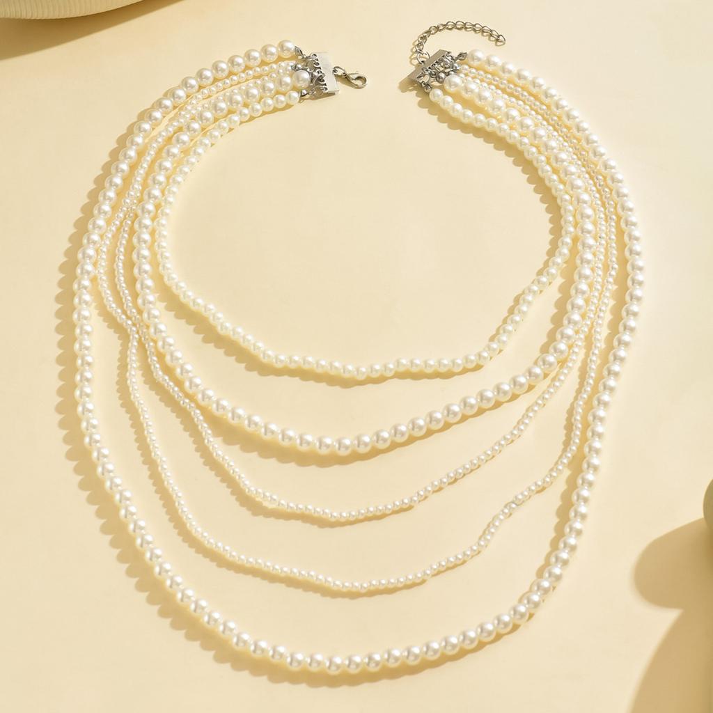 Vintage Y2K light luxury multi-layer pearl necklace niche design cold wind pearl choker handmade collarbone chain