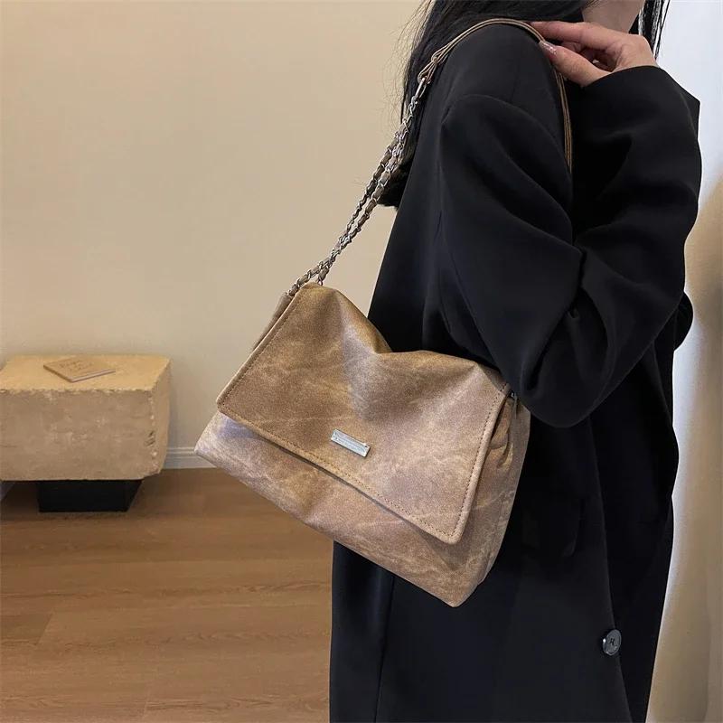 Women's Shoulder Bag Chain Vintage Large Capacity Crossbody Bag Foreign Versatile Commuter Bag