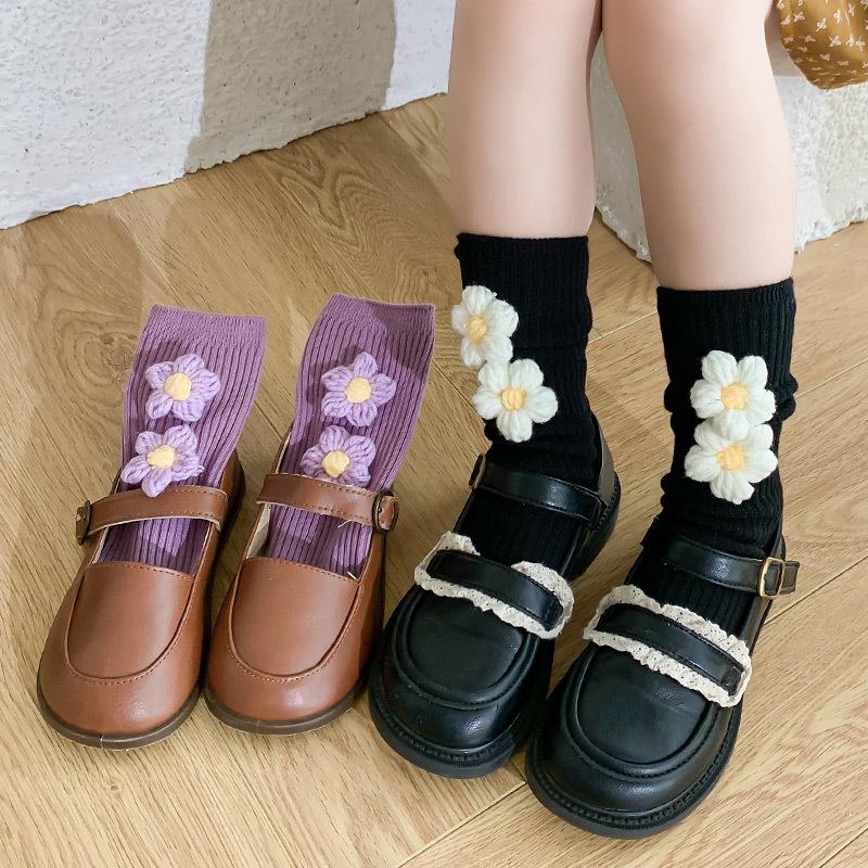 Girls' Korean-Style Mid-Calf Socks with Little Flower Design - Trendy Solid Color Scrunched Knit Knee-Highs (Heel-Less)