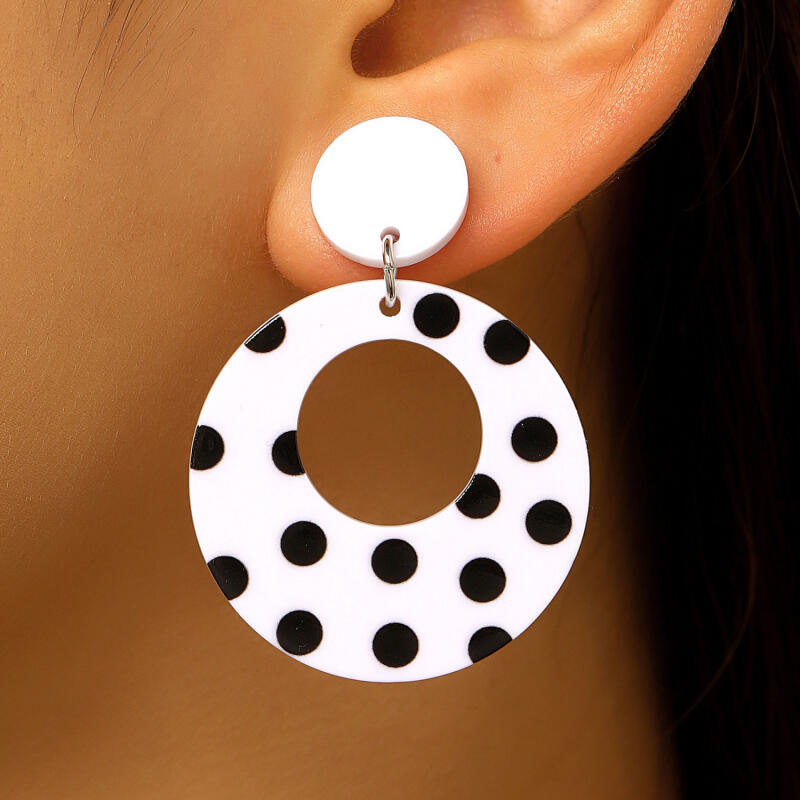Black White Polka Dot Hollowed Out Large Circle Earrings for Women Fashion Exaggerated Acrylic Drop Earrings Jewelry Accessories