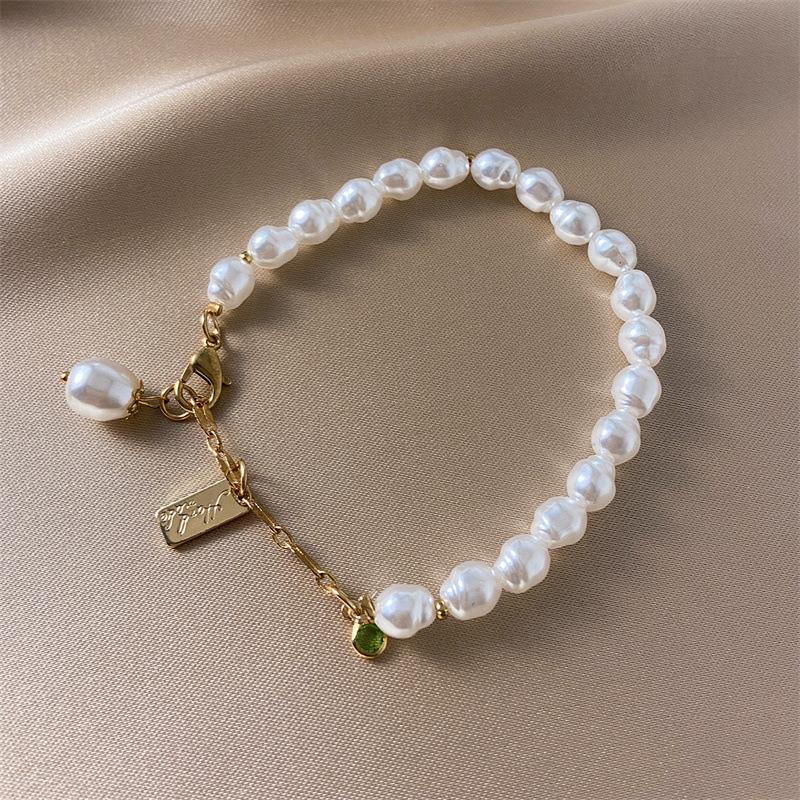 Classic Fashion Butterfly Pearl Pendant Bracelet For Women Exquisite Lucky Cuff Bracelet Anniversary Gift Luxury Jewelry New