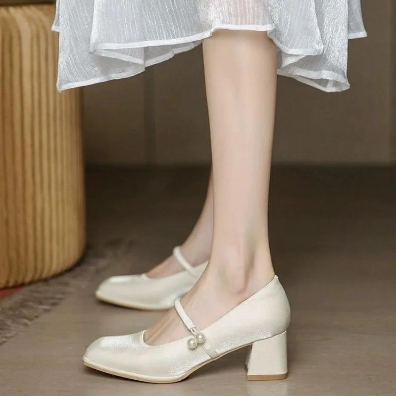 Fashion 2024 Summer New Fashionable Square Headed Solid Color Light Mouth Versatile Comfortable Wearable Women Mary Jane Women's Shoes