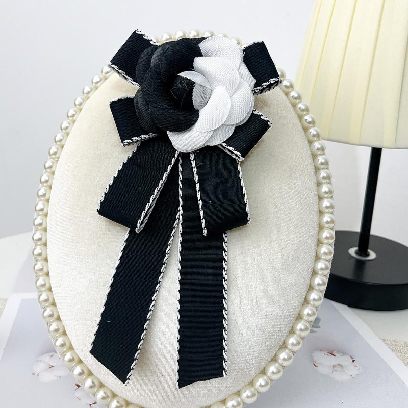 Elegante Schwarze Kamelie Krawattennadel Brosche Französisch Retro Corsage College Stil Anzug Hemdkragen Anstecknadeln Trauerbrosche Krawatten Schmuck