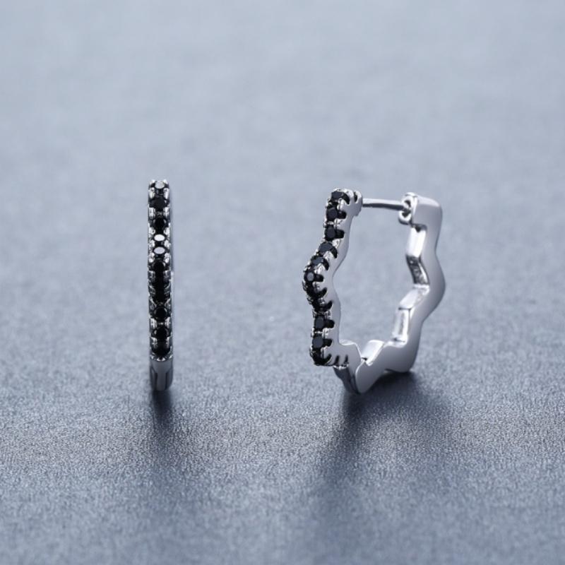 Black Awn Obručové náušnice z čierneho kameňa pre ženy