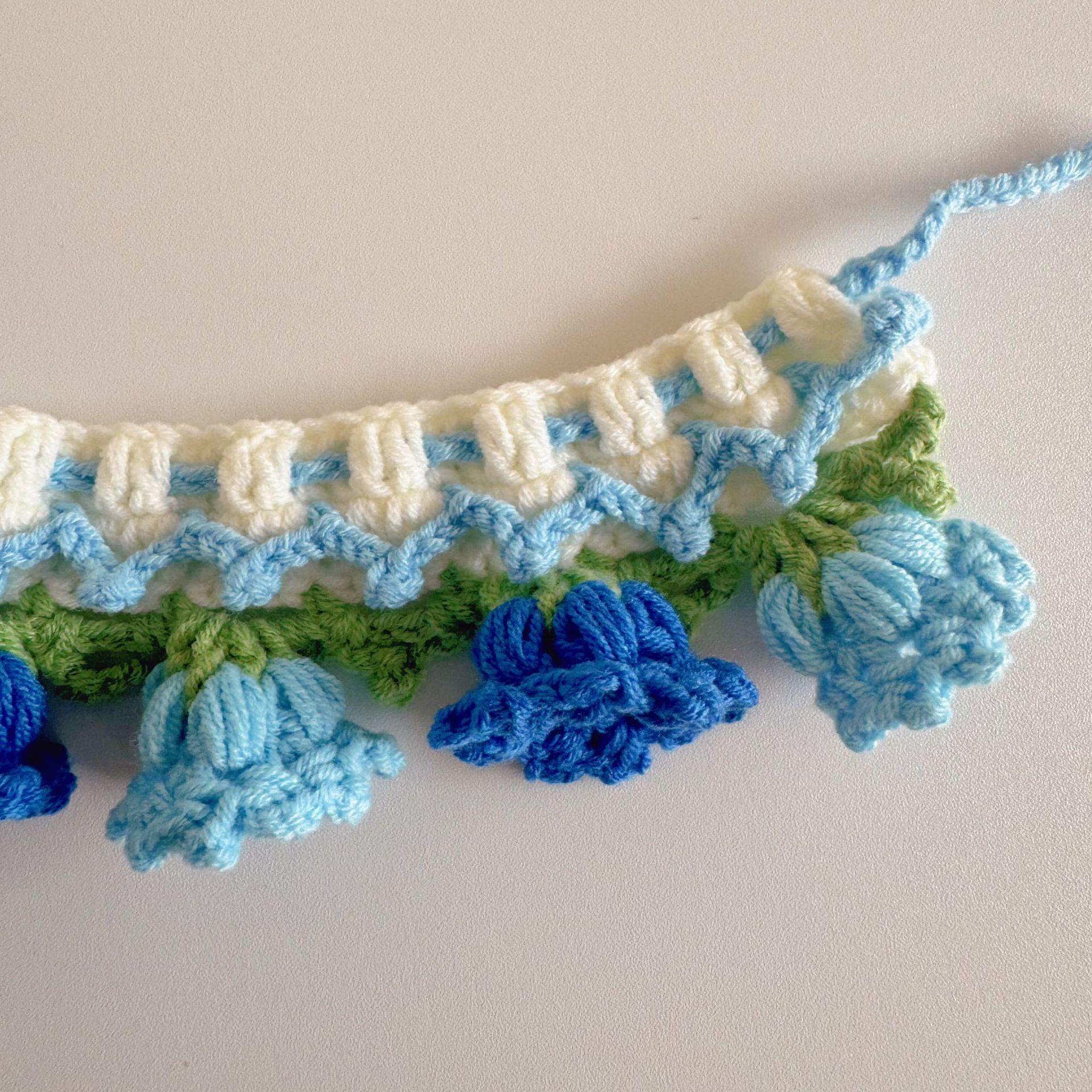 

Pet knitted orchid bell saliva towel bib cat dog ins wind scarf collar cute photo jewelry XS