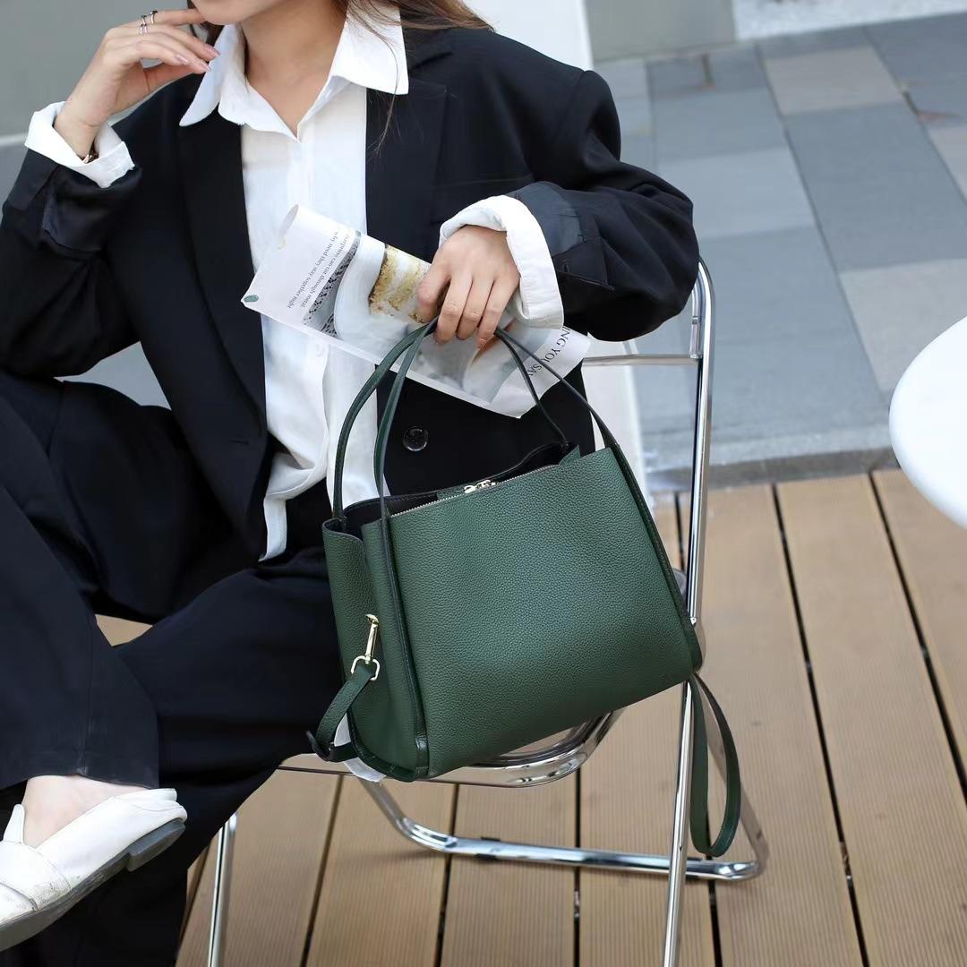 

Женская сумка из коровьей кожи Togo, сумка через плечо, новая модная простая женская сумка через плечо 26*15*21CM темно-зеленого