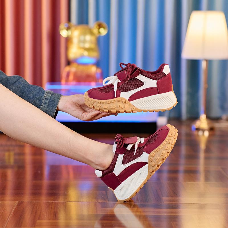 8588 thick-soled leather small waist Forrest Gump shoes women's 2025 autumn new small height increase dad shoes sports shoes