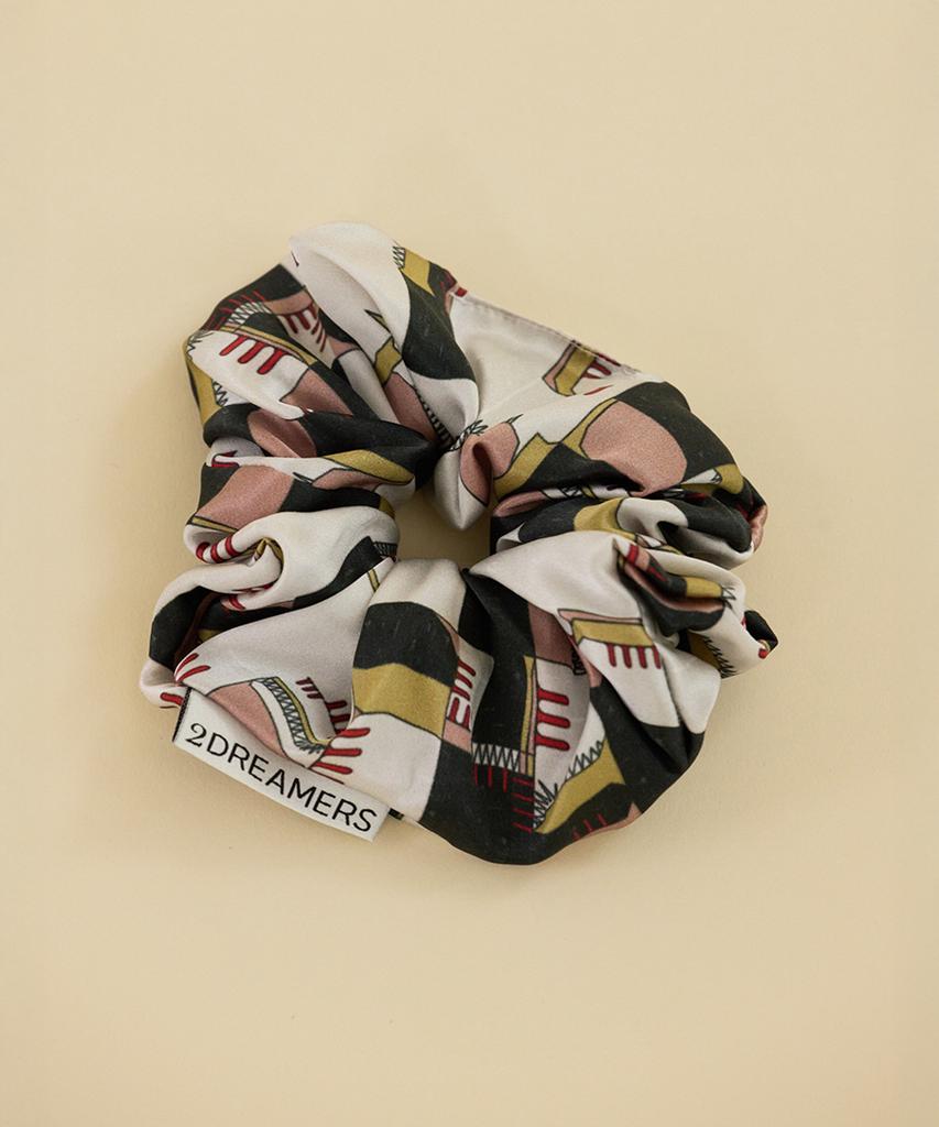 2Dreamers Black Doodle Grid Silk Scrunchie