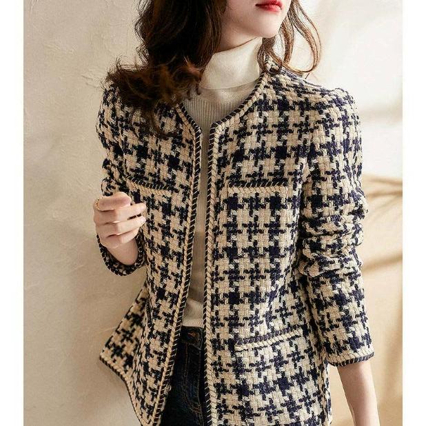 Xiaoxiangfeng Jacket, Versatile for Women In Spring and Autumn, Elegant and Refined, with A Coarse Floral Top That Accentuates A Slim Figure