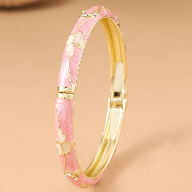 

Fine Three-leaf clover Set with Diamonds bracelet For Women Gold Color Plated Ethnic Flower Enamel Bracelet Luxury Jewelry