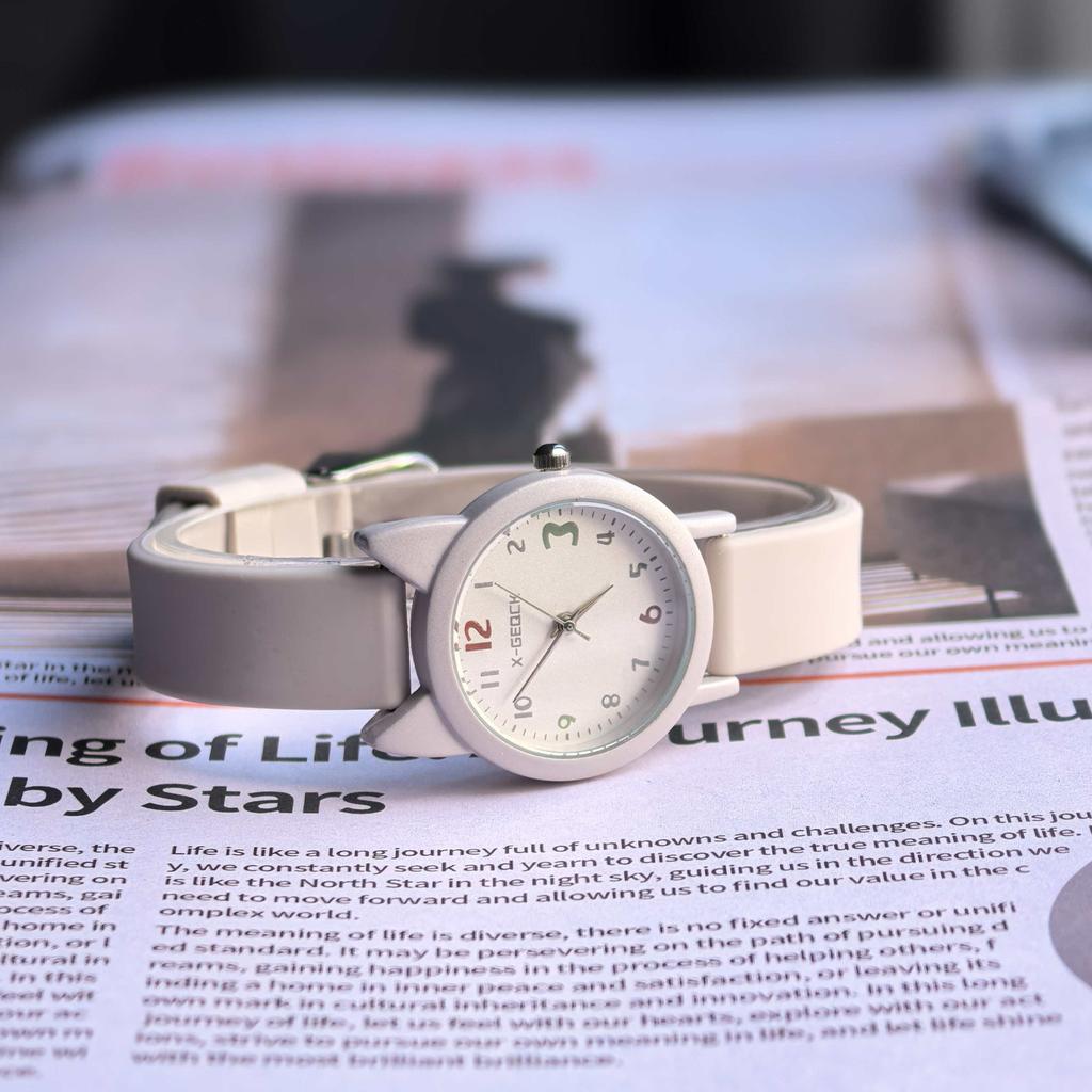 Cute Girl Jelly Watch Girl Simple White Youth Campus College Style High Value Quartz