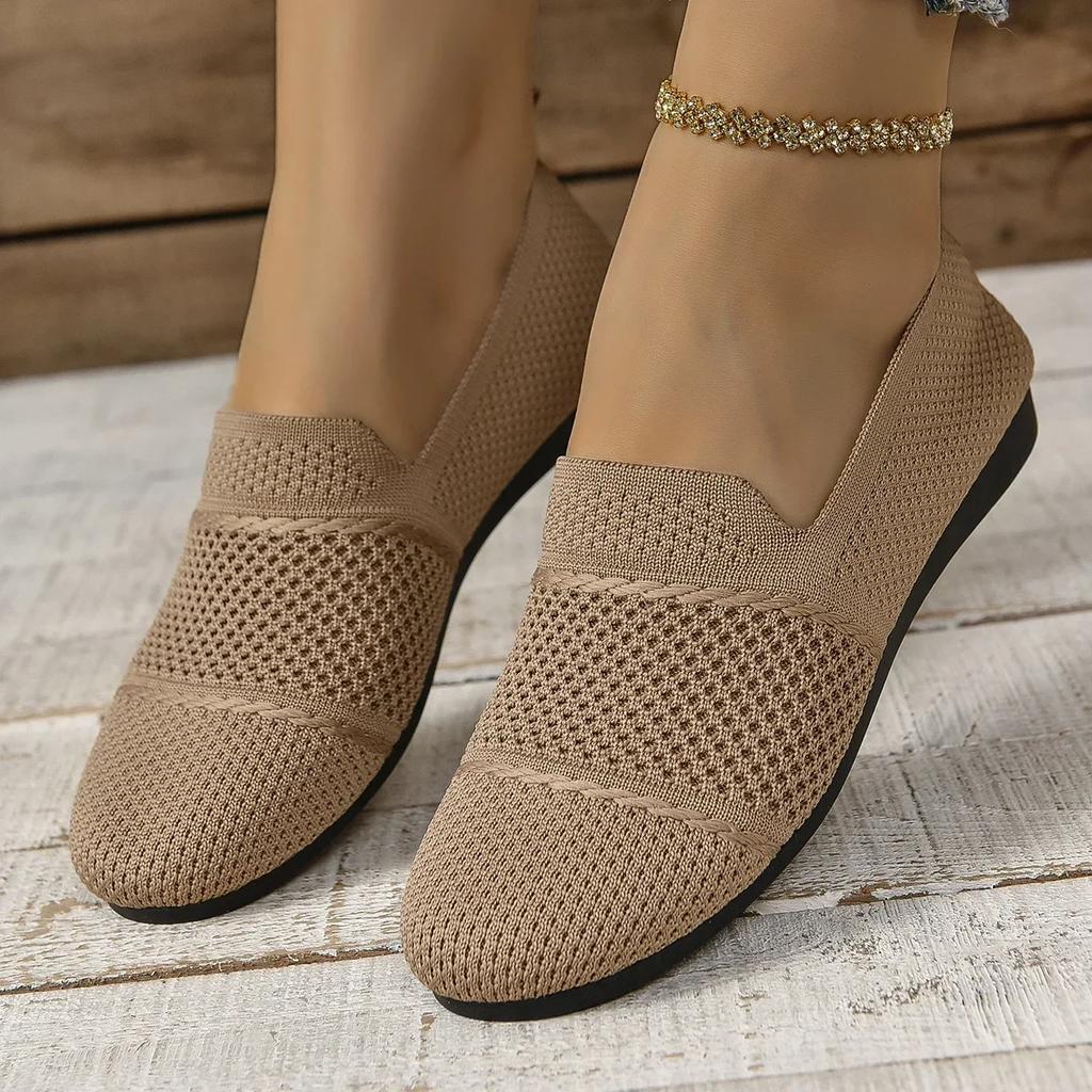 2024 new fashion Women Knitted Running Shoes New Design Sports Cheap Breathable Casual Shoes