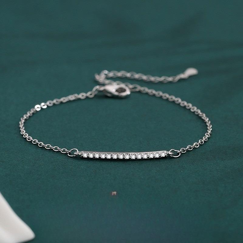 New Minimalist Zirconia Bracelet - Luxurious, Niche, Sophisticated, Exquisite Hand Chain for Women, Fashionable and Versatile Accessory