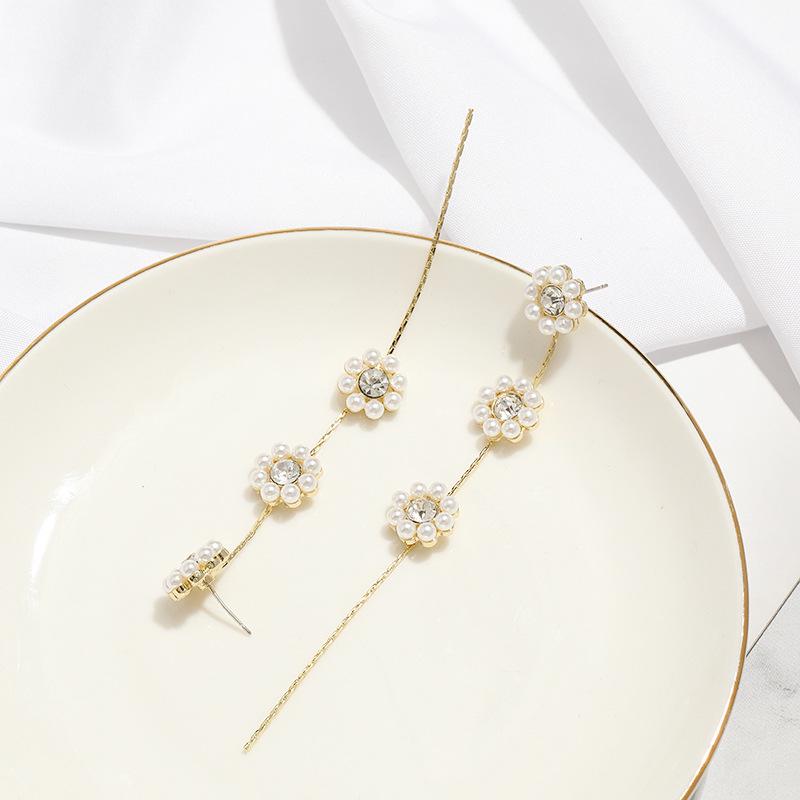 

Hyuna Style S925 Silver Flower Earrings with Pearl Tassel