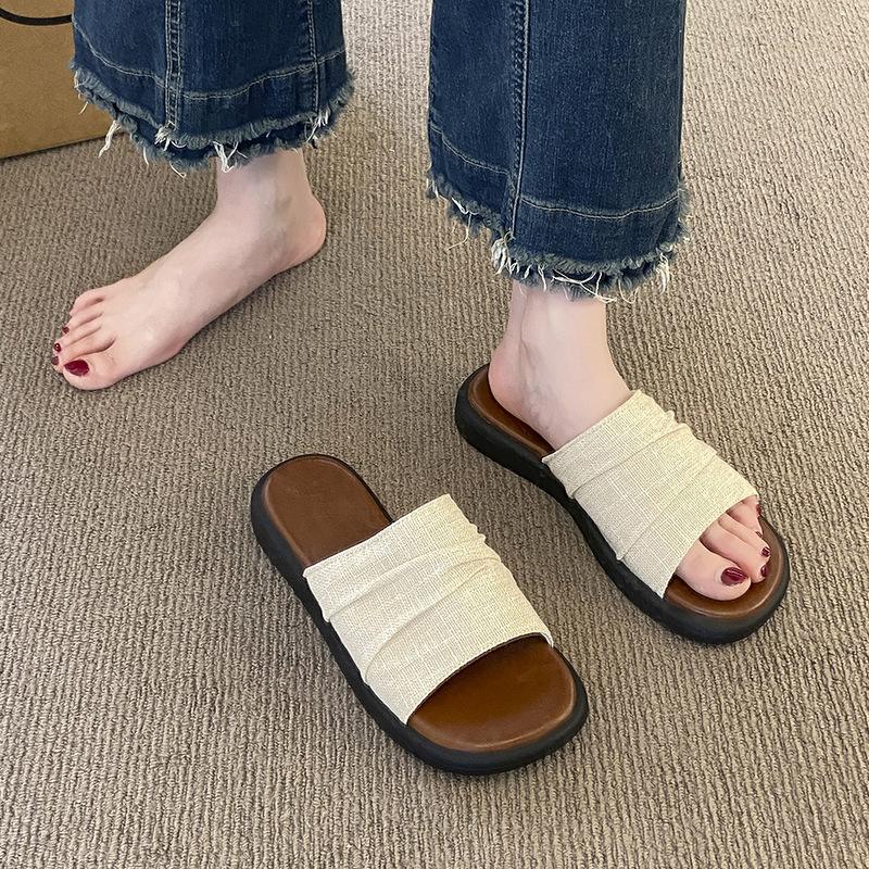 French Flat-bottomed Retro Linen Casual One-word Slippers for Women's Summer Wear 2025 New Seaside Beach Cool Slippers