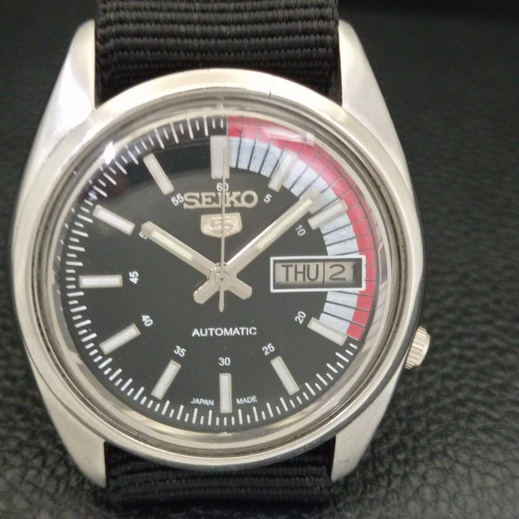JAPONSKÉ VINTAGE SEIKO 5 AUTOMATICKÉ 7019A PÁNSKÉ HODINKY S ČERNÝM CIFERNÍKEM a701575-5 R206b-a701575