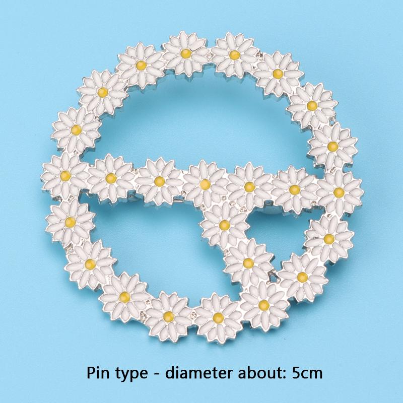 Daisy Flower Shoelace Buckle White Lightning Brooch Shoe Buckle Cute Lapel Button Enamel Pin for Girl Women Jewelry INS Gift 1pc