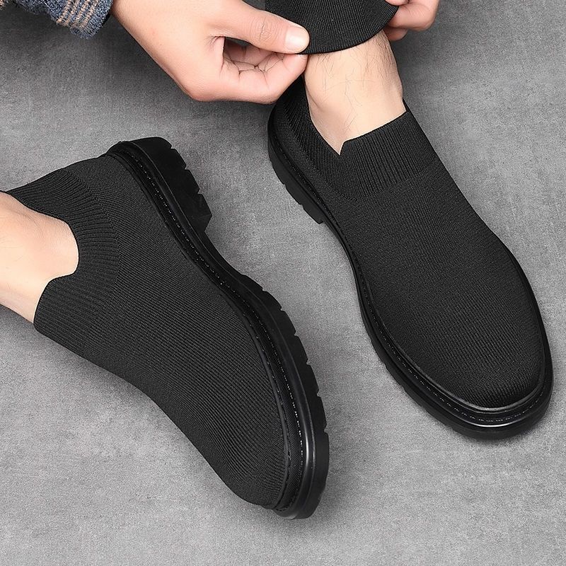 Breathable Canvas Men's Shoes Summer Mesh Socks Shoes Comfortable Casual Sneakers Men's Slip On Loafers Athletic Training Shoes