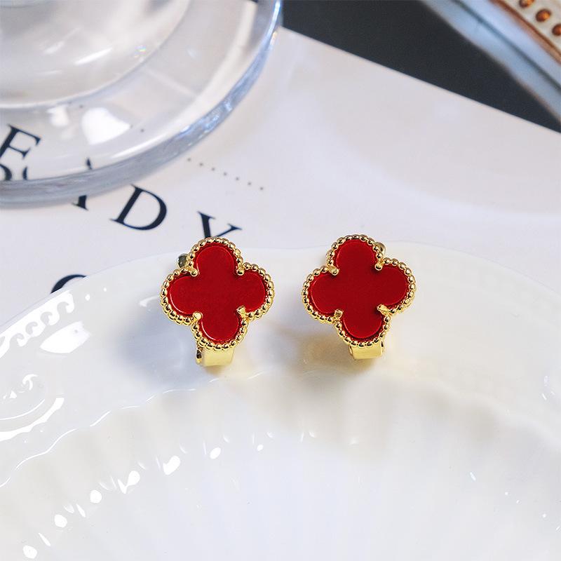 Fashion Earrings Simple Sweet Fresh Exquisite Lucky Four-leaf Clover Earring Buckle Temperament Female Earrings