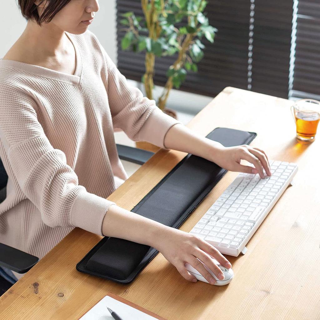 SANWA SUPPLY Memory Foam Wrist Extra Large XL X Fatigue Rest, (W710 D125mm), Relief, Black, TOK-MU4BK