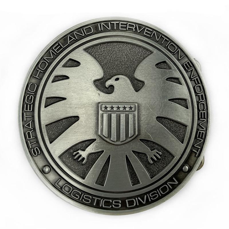Retro Punk Western Shield Belt Buckle: Round Casual Flag Design for Jeans