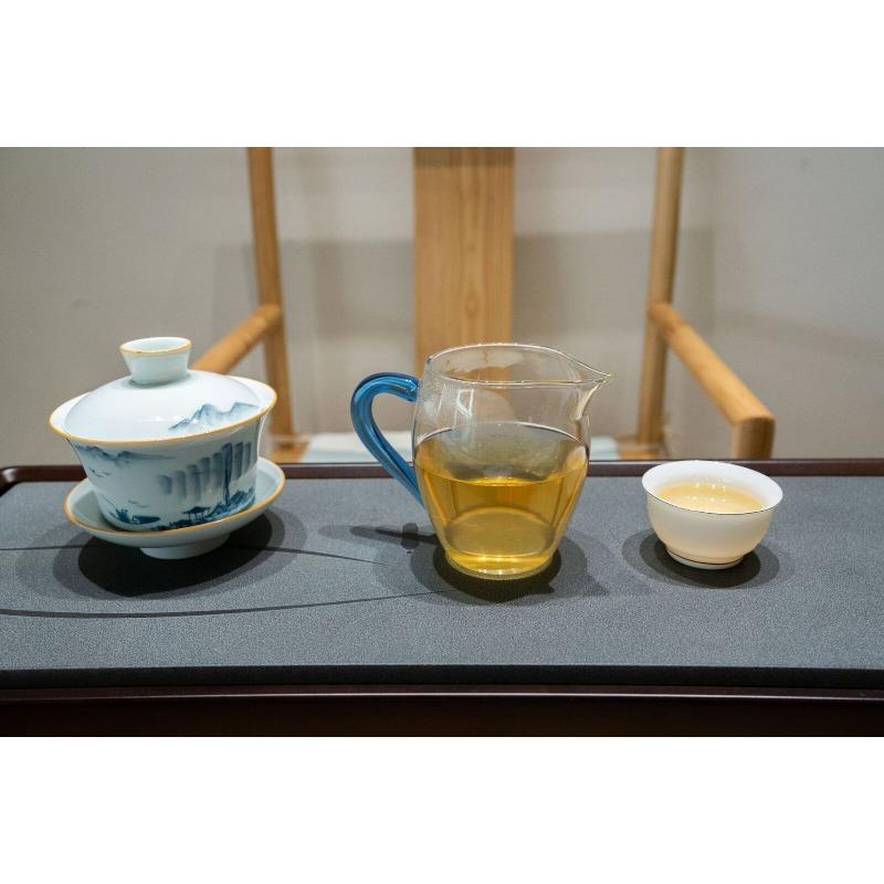 357g Yunnan Ancient Pu'er Seven Seed Cake Tea Icelandic Land Boundary Raw Tea