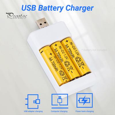 Caricabatteria Ricarica rapida sicura con indicatore LED Adattatore di ricarica per batteria ricaricabile USB AA/AAA a 3 slot per radio
