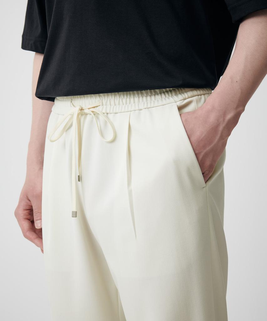 MUSINSA STANDARD Wide Easy Elastic Waist Crop Slacks [Cream]