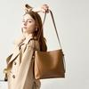 Bag women's new high-end simple commuter cowhide messenger bag large-capacity leather shoulder bucket bag women