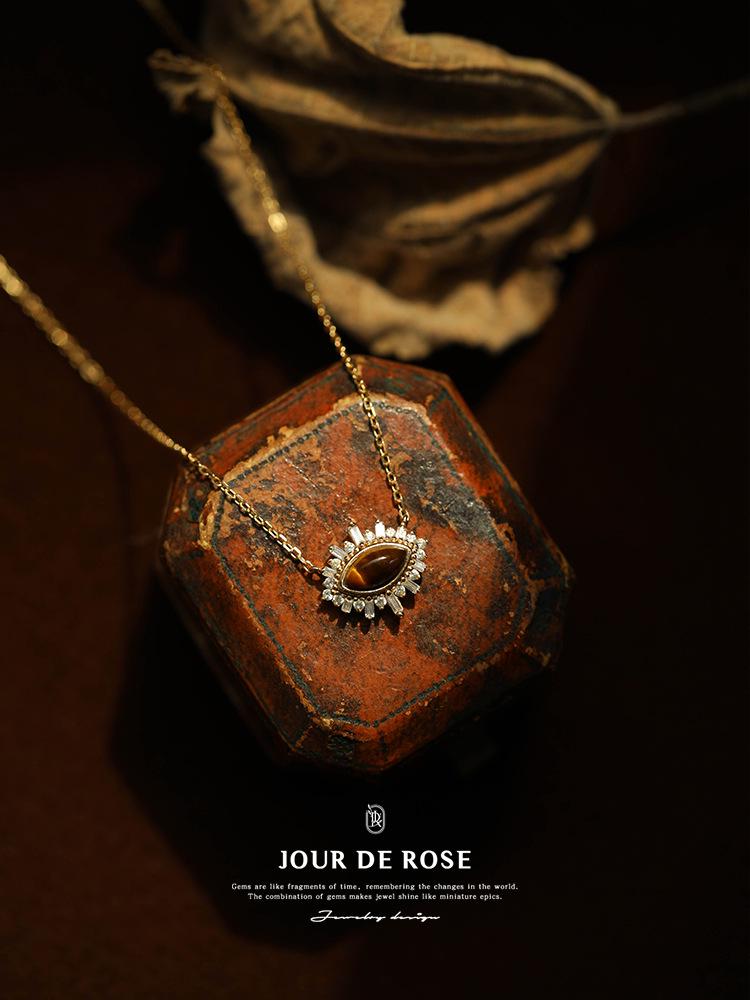 

Journey S925 Silver Gold-Plated Tiger s Eye Necklace Pendant for Women Platinum