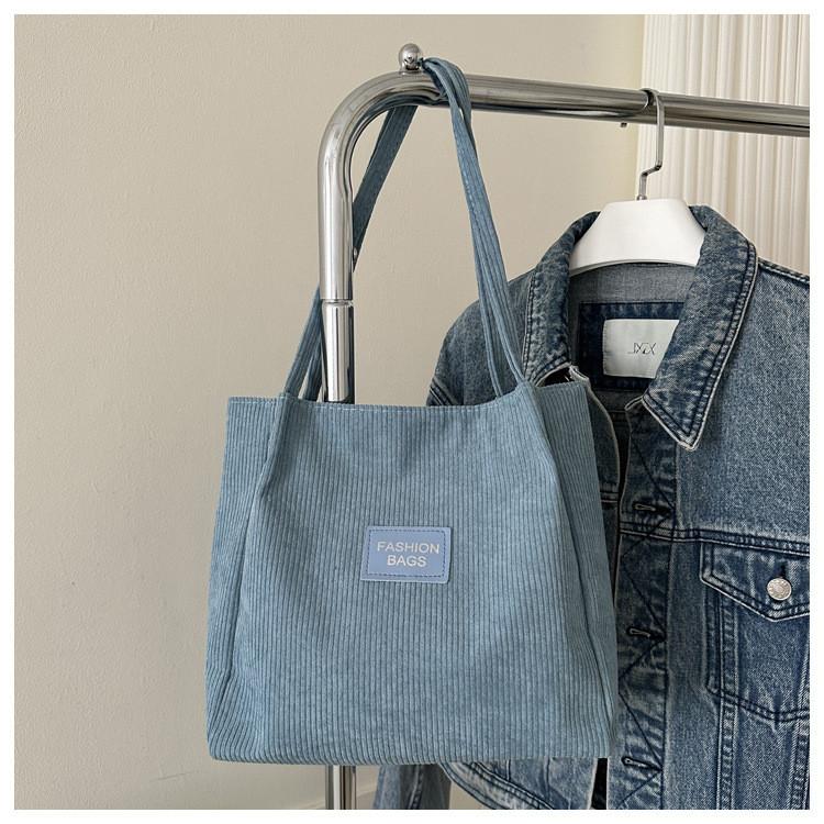

Chic Lightweight Corduroy Shoulder Bag For Women With Dual Straps And Magnetic Closure синій