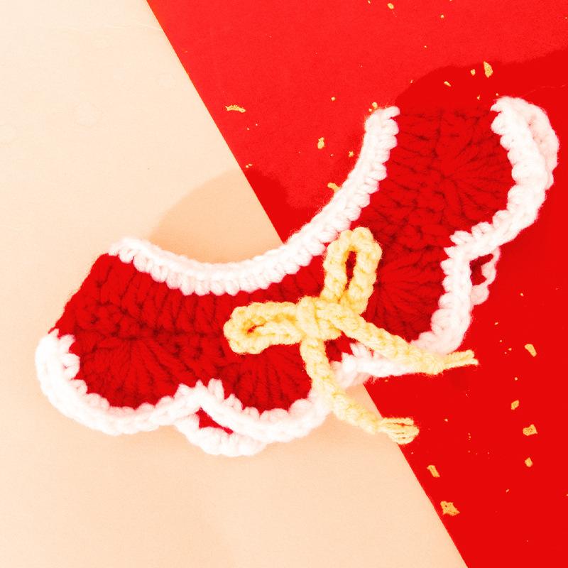 Festive cat knitted collar Christmas handwoven necklace dog pet New Year scarf saliva towel